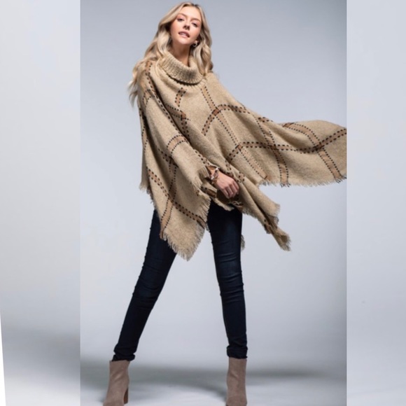 Poncho Turtleneck Windowpane Print - Picture 9 of 14